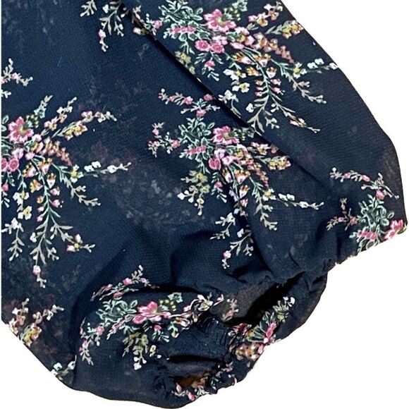 Charming Charlie | Black and Pink Floral Print Peasant Top | Large - Picture 8 of 9